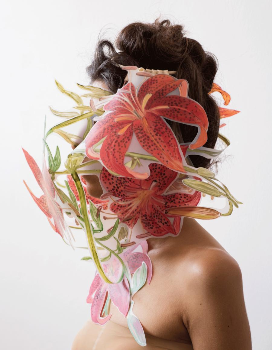 Ayelet Carmi, Crown 1, 2018, Photography. Ayelet Carmi, Crown 1, 2018, Photography.
