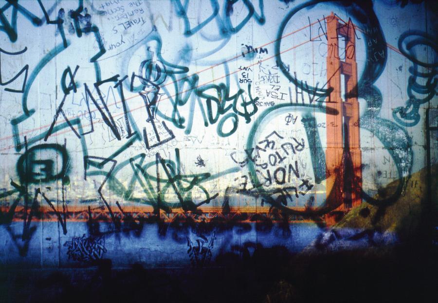 © FRANZ JOHN "Battery Wagner" Military Eyes, 1996. Camera obscura, light on concrete. © FRANZ JOHN "Battery Wagner" Military Eyes, 1996. Camera obscura, light on concrete.