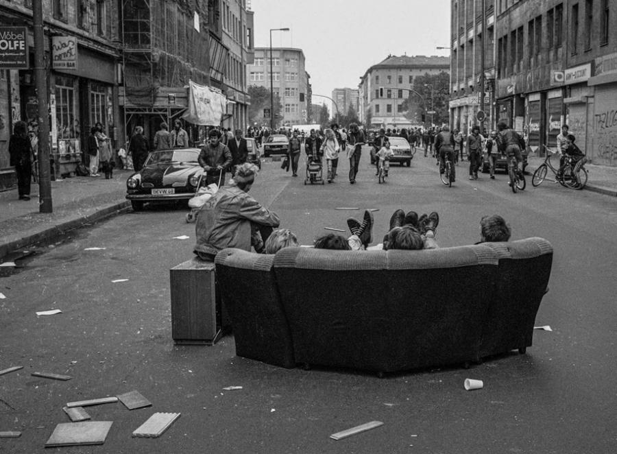 West Berlin in the 1980s, here at Oranienstraße, Kreuzberg. Photo/ copyright and courtesy: Michael Hughes, Berlin