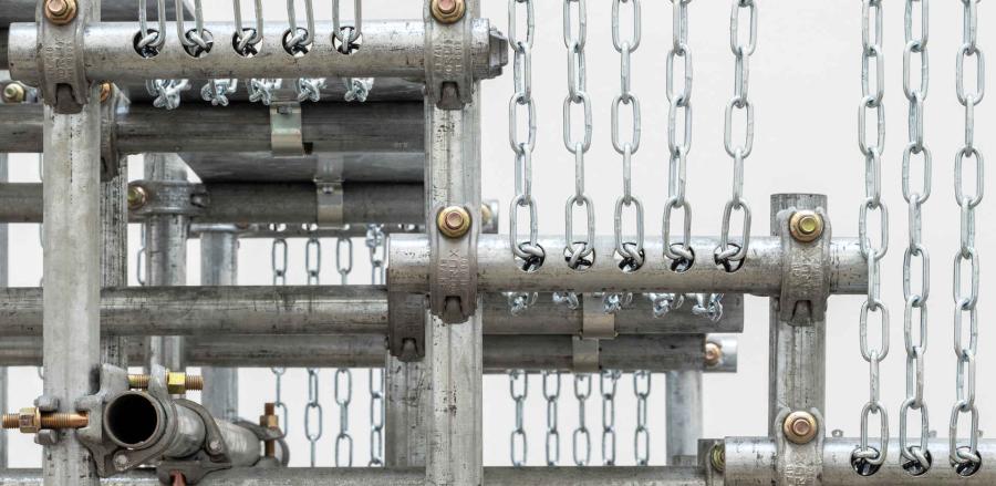 Monica Bonvicini, SCALE OF THINGS (to come), Detail, 2010, Courtesy the artist © Monica Bonvicini und VG Bild-Kunst, Bonn 2022 / Anders Sune Berg Monica Bonvicini, SCALE OF THINGS (to come), Detail, 2010, Courtesy the artist © Monica Bonvicini und VG Bild-Kunst, Bonn 2022 / Anders Sune Berg