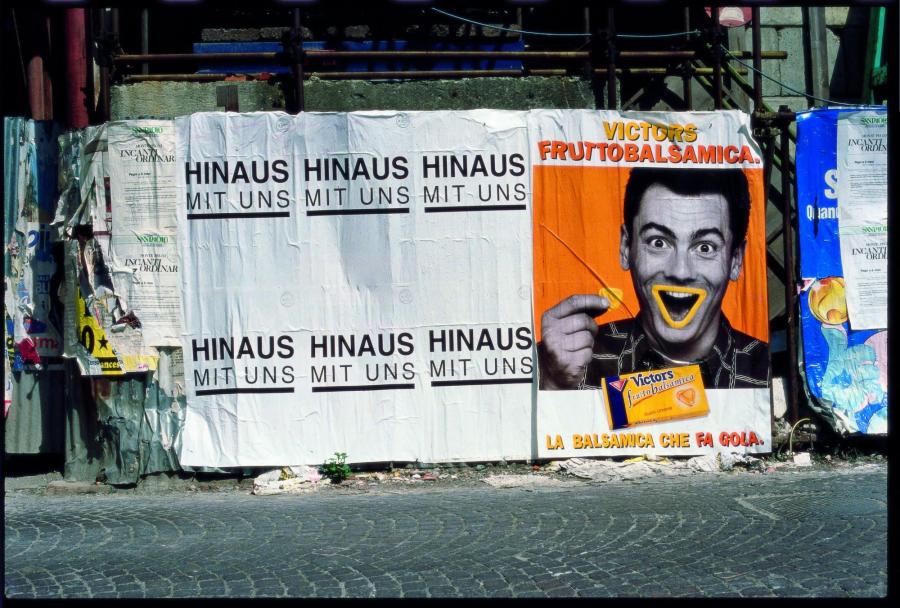 Image Credit: Peter Friedl, HINAUS MIT UNS, 1993, Turin, Poster, je 120 x 70 cm, Courtesy the artist Image Credit: Peter Friedl, HINAUS MIT UNS, 1993, Turin, Poster, je 120 x 70 cm, Courtesy the artist