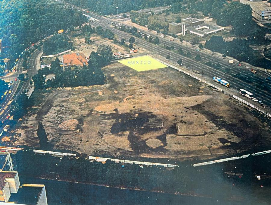 Picture from 1997, from the archive of the Mexican embassy in Germany