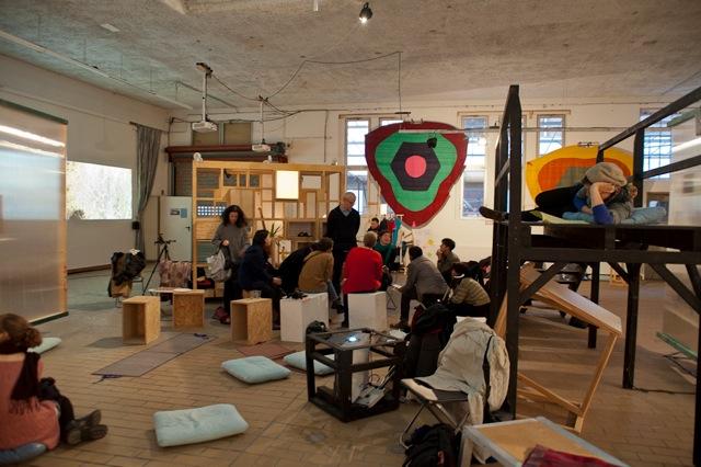 Undisciplinary Learning, SCHULINSEL SCHARFENBERG" Sorry but here it’s a mess… Empowerment?, District Berlin 2016, Foto: Emma Haugh. Undisciplinary Learning, SCHULINSEL SCHARFENBERG" Sorry but here it’s a mess… Empowerment?, District Berlin 2016, Foto: Emma Haugh.
