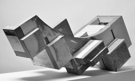 © Zora Jankovic: ARCHITEKTON 4, concrete, steel, 38x100x83 cm, 2016